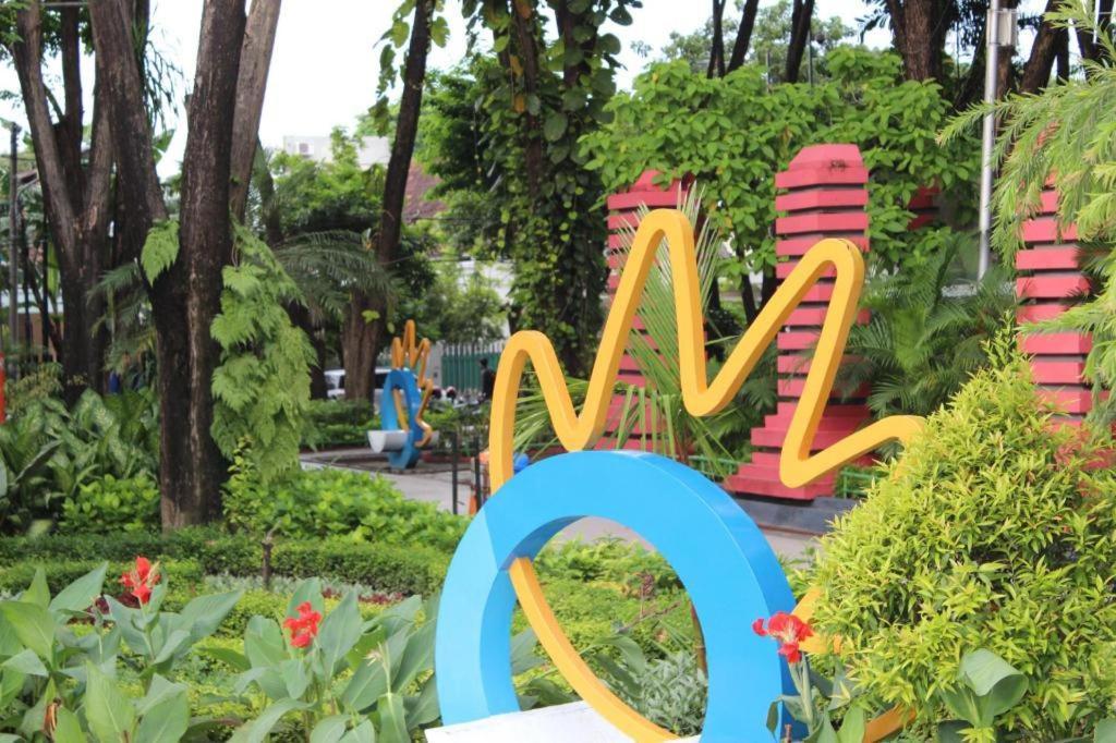 Hotel Sulawesi Gorontalo Surabaja Zewnętrze zdjęcie
