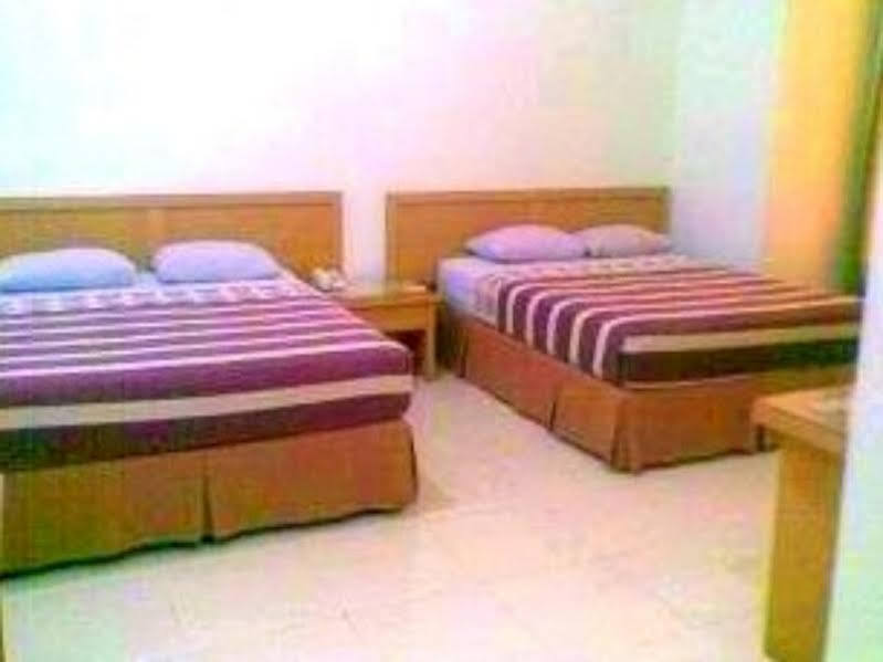 Hotel Sulawesi Gorontalo Surabaja Zewnętrze zdjęcie